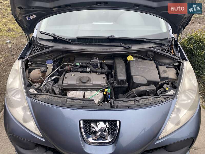 Хетчбек Peugeot 207 2008 в Старокостянтинові