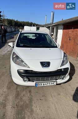 Хэтчбек Peugeot 207 2008 в Славуте