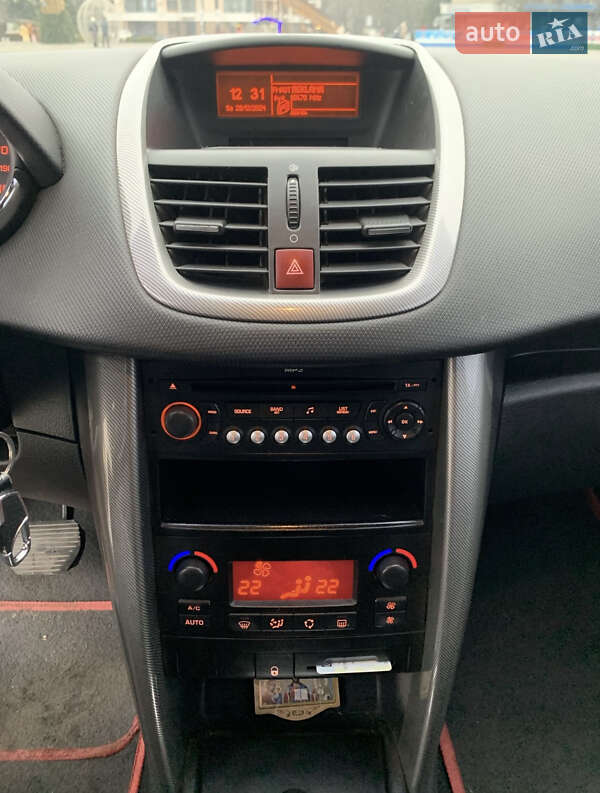Хэтчбек Peugeot 207 2008 в Кременчуге