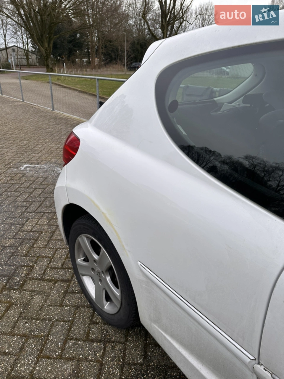 Машина в гарному стані,продаю через те,що потрібне більше авто.я є 2 власником.все замінено,доглянута .