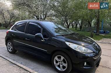 Хэтчбек Peugeot 207 2012 в Днепре