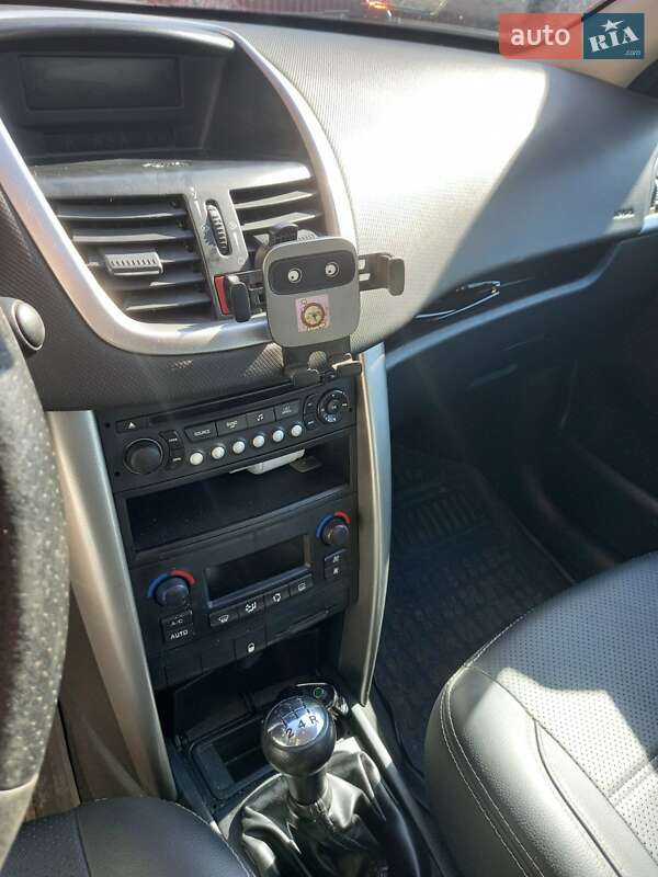 Хэтчбек Peugeot 207 2008 в Шептицькому