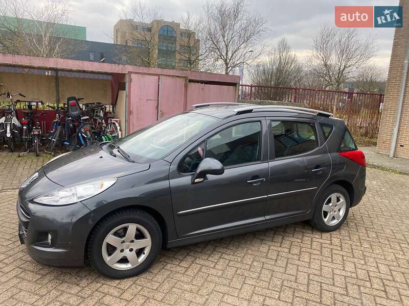Peugeot 207 2010