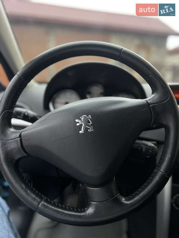Хэтчбек Peugeot 207 2011 в Львове фото 13 Хэтчбек Peugeot 207 2011 в Львове