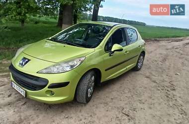 Хэтчбек Peugeot 207 2008 в 