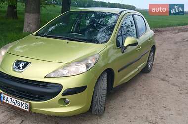 Хэтчбек Peugeot 207 2008 в 