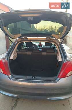 Хетчбек Peugeot 207 2011 в Кропивницькому