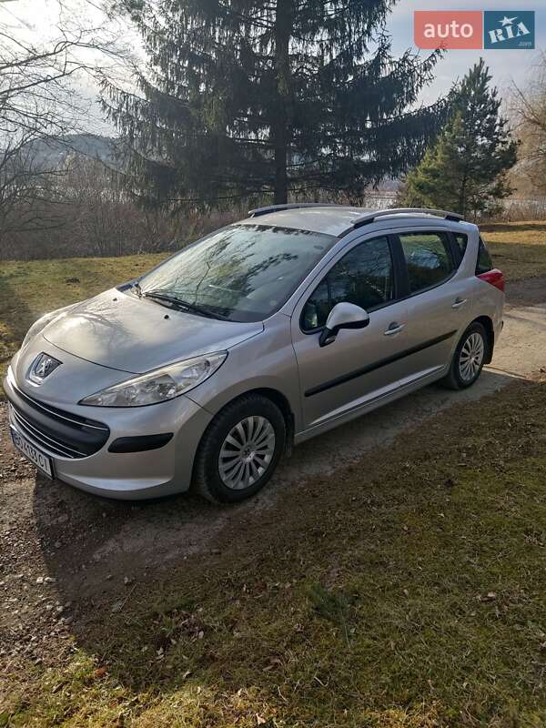 Універсал Peugeot 207 2009 в Бережанах