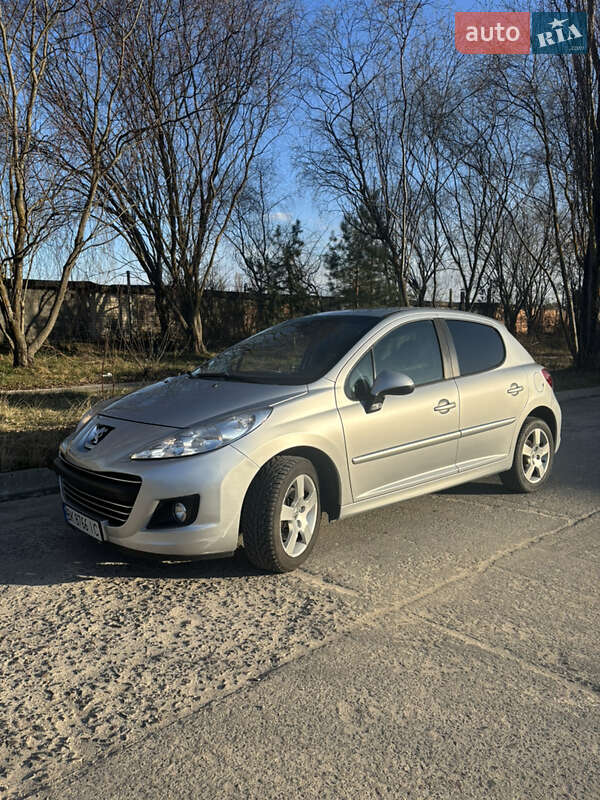 Хетчбек Peugeot 207 2009 в Вараші фото 6 Хетчбек Peugeot 207 2009 в Вараші