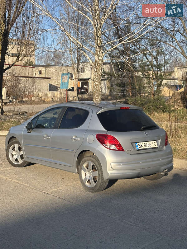 Хетчбек Peugeot 207 2009 в Вараші фото 11 Хетчбек Peugeot 207 2009 в Вараші