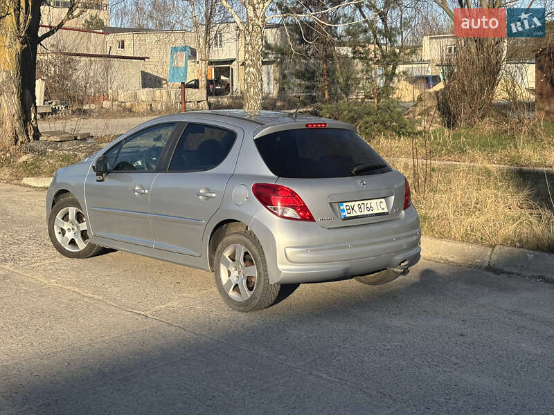 Хетчбек Peugeot 207 2009 в Вараші фото 10 Хетчбек Peugeot 207 2009 в Вараші