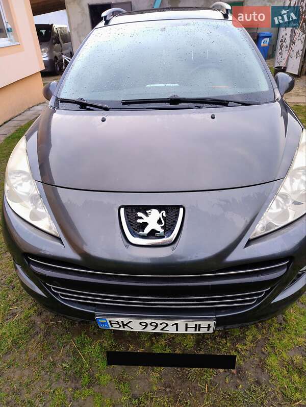 Peugeot 207 2010
