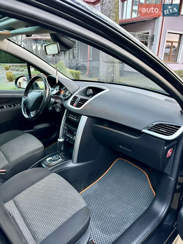 Универсал Peugeot 207 2009 в Новояворовске