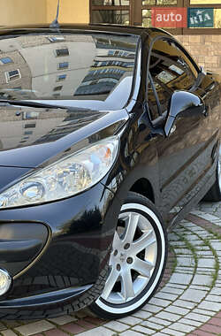 Кабриолет Peugeot 207 2009 в 