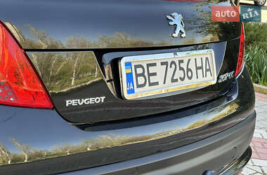 Кабриолет Peugeot 207 2009 в 
