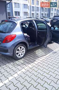 Хэтчбек Peugeot 207 2007 в 