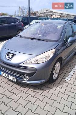 Хэтчбек Peugeot 207 2007 в 
