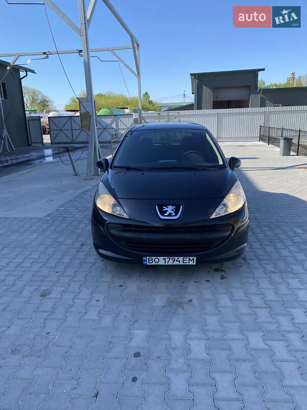 Peugeot 207 2010