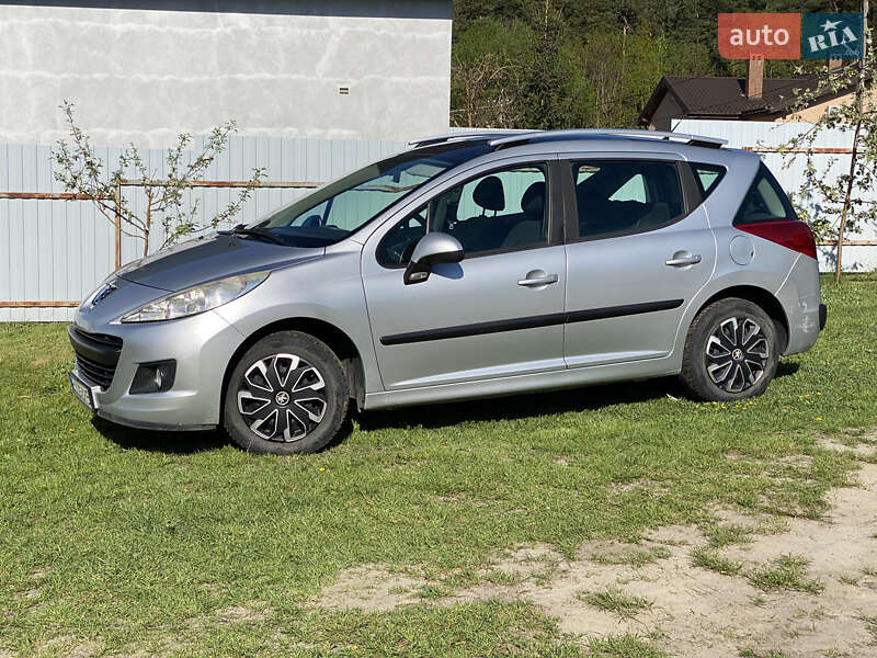 Універсал Peugeot 207 2010 в Львові
