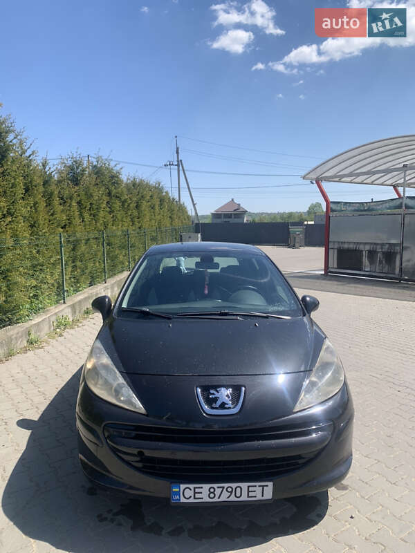 Хетчбек Peugeot 207 2007 в Чернівцях