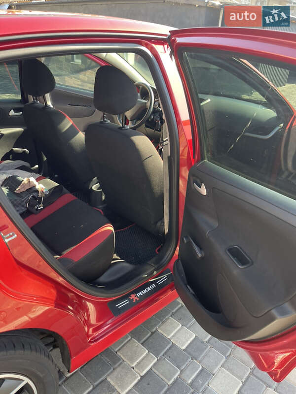 Хетчбек Peugeot 207 2007 в Миколаєві