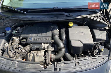 Хетчбек Peugeot 207 2007 в 