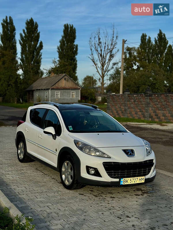 Peugeot 207 2010