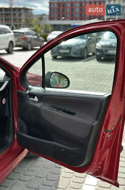 Хетчбек Peugeot 207 2006 в 
