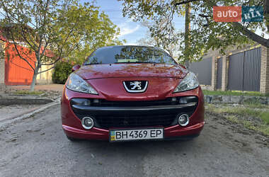 Хэтчбек Peugeot 207 2007 в 