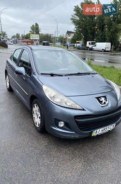 Хетчбек Peugeot 207 2011 в Києві