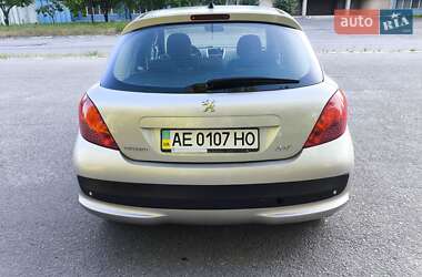 Хэтчбек Peugeot 207 2008 в 