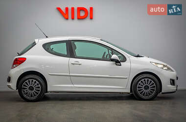 Хетчбек Peugeot 207 2011 в 