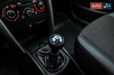 Хетчбек Peugeot 207 2011 в 