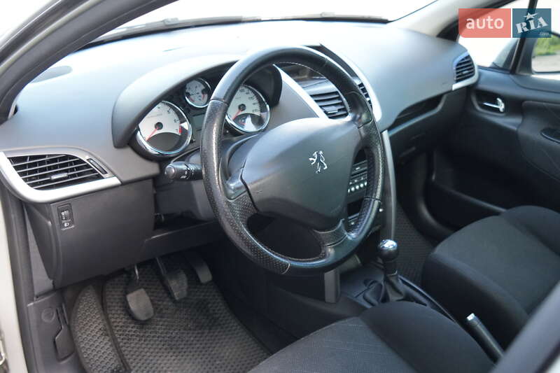 Універсал Peugeot 207 2008 в Києві
