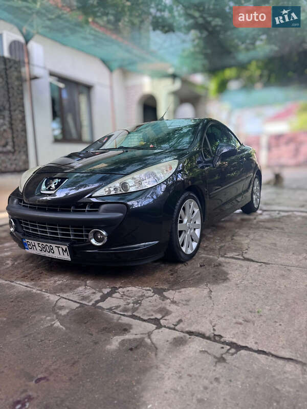 Кабриолет Peugeot 207 2007 в 