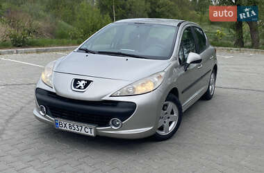 Хетчбек Peugeot 207 2007 в 