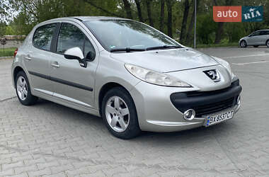 Хетчбек Peugeot 207 2007 в 
