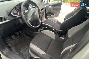 Хетчбек Peugeot 207 2007 в 