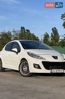 Хэтчбек Peugeot 207 2012 в 