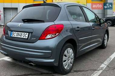 Хэтчбек Peugeot 207 2010 в 
