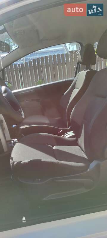 Хэтчбек Peugeot 207 2011 в Стрые
