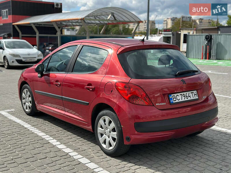 Хэтчбек Peugeot 207 2006 в Львове