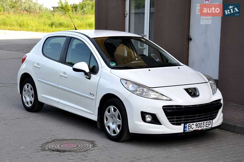 Peugeot 207 2011