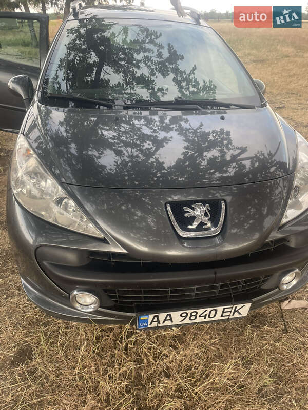 Универсал Peugeot 207 2009 в 