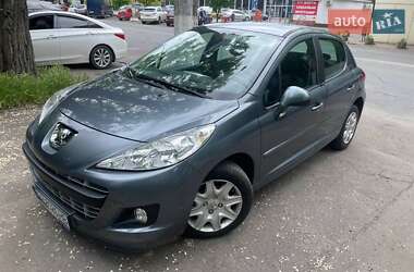 Хэтчбек Peugeot 207 2011 в 