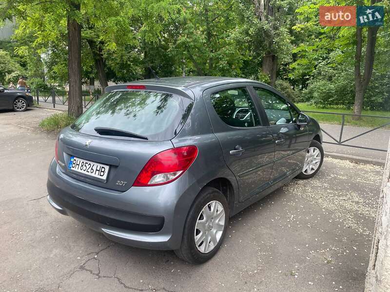 Хэтчбек Peugeot 207 2011 в Одессе
