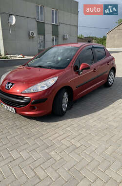 Хетчбек Peugeot 207 2006 в Новій Одесі