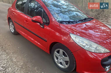 Хэтчбек Peugeot 207 2008 в 