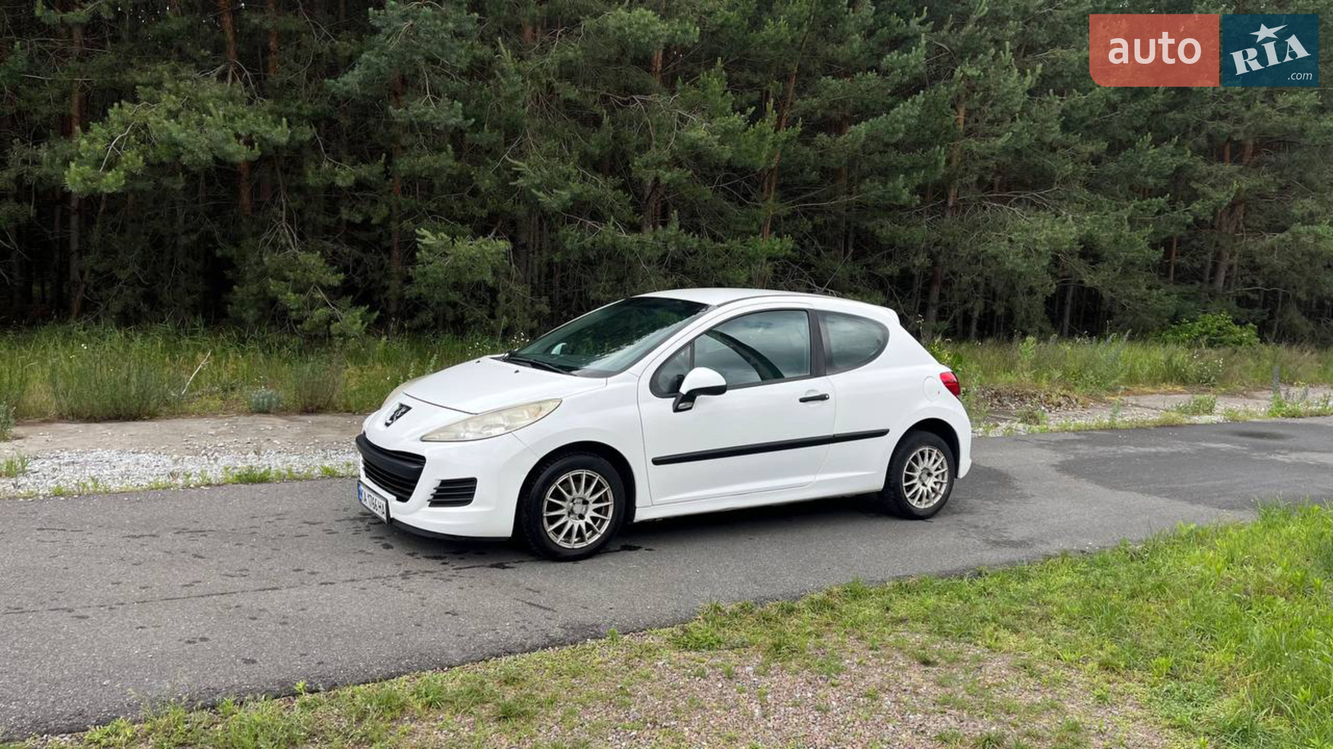 2010 Peugeot 207 - мініатюра 2