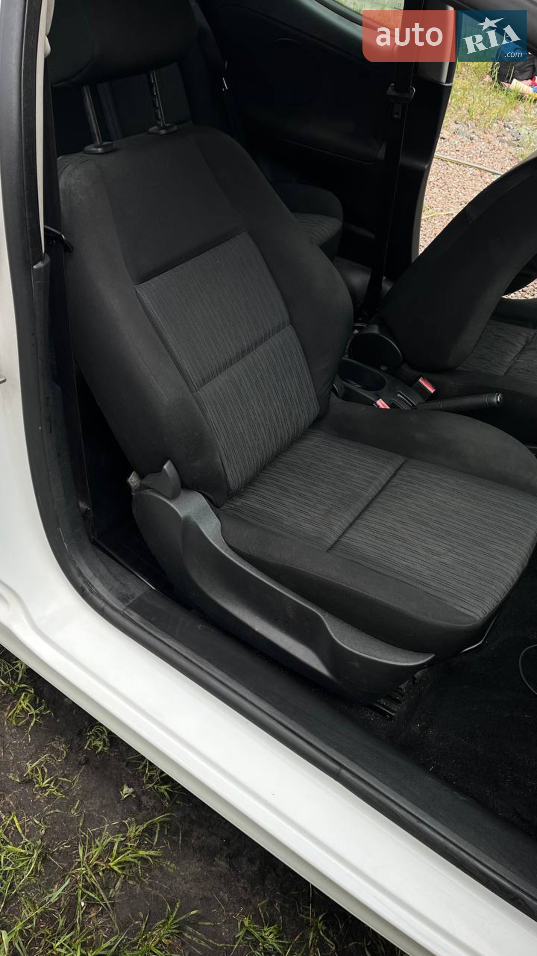 2010 Peugeot 207 - мініатюра 18